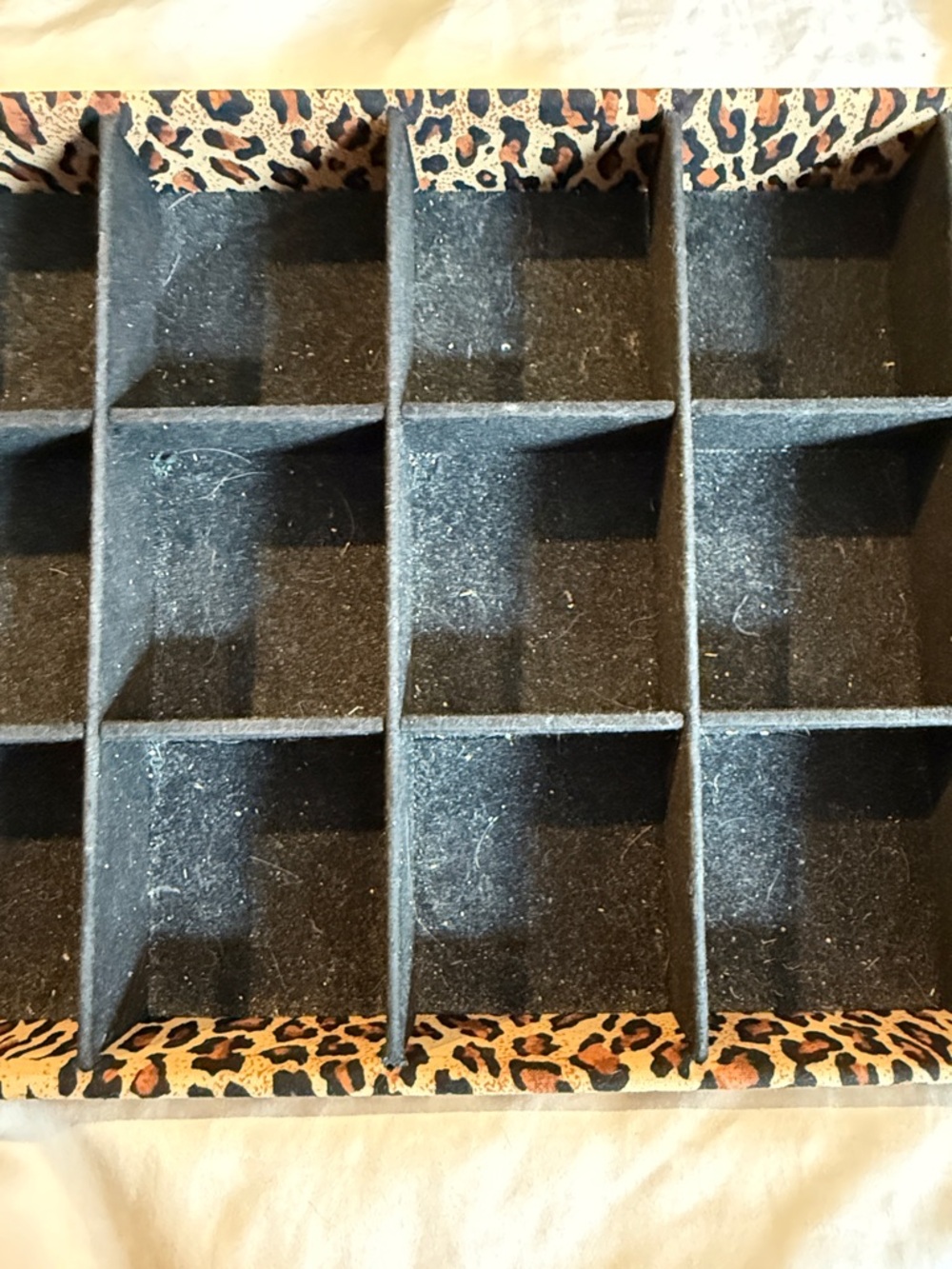 Leopard Print 20-Compartment Jewelry Organizer Tray - Black Insert - Picture 4 of 4